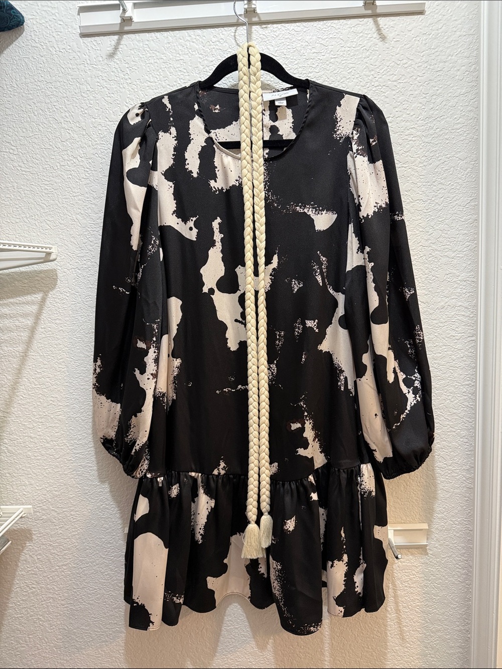 Abstract Black & Cream Puff-Sleeve Mini Dress